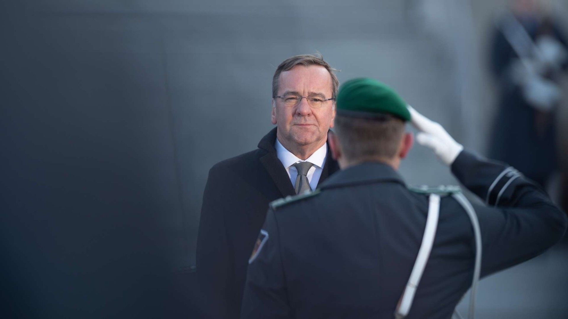 Rząd Niemiec się zmienia, minister obrony zostaje ten sam