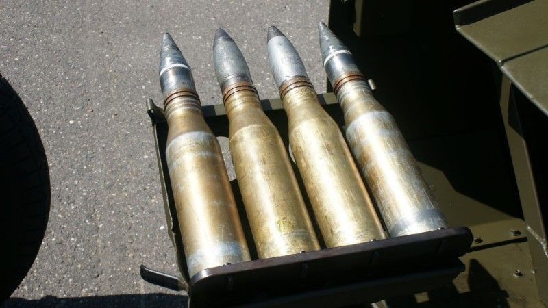 57 mm AP and HE rounds for the S-60 gun.
