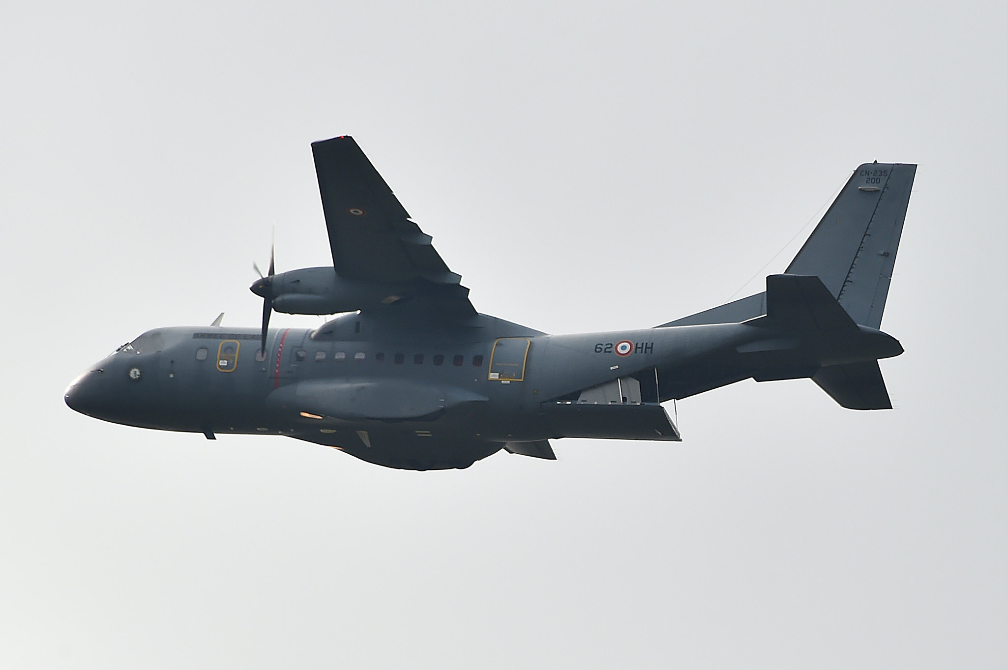 Francja cyfryzuje taktyczne transportowce