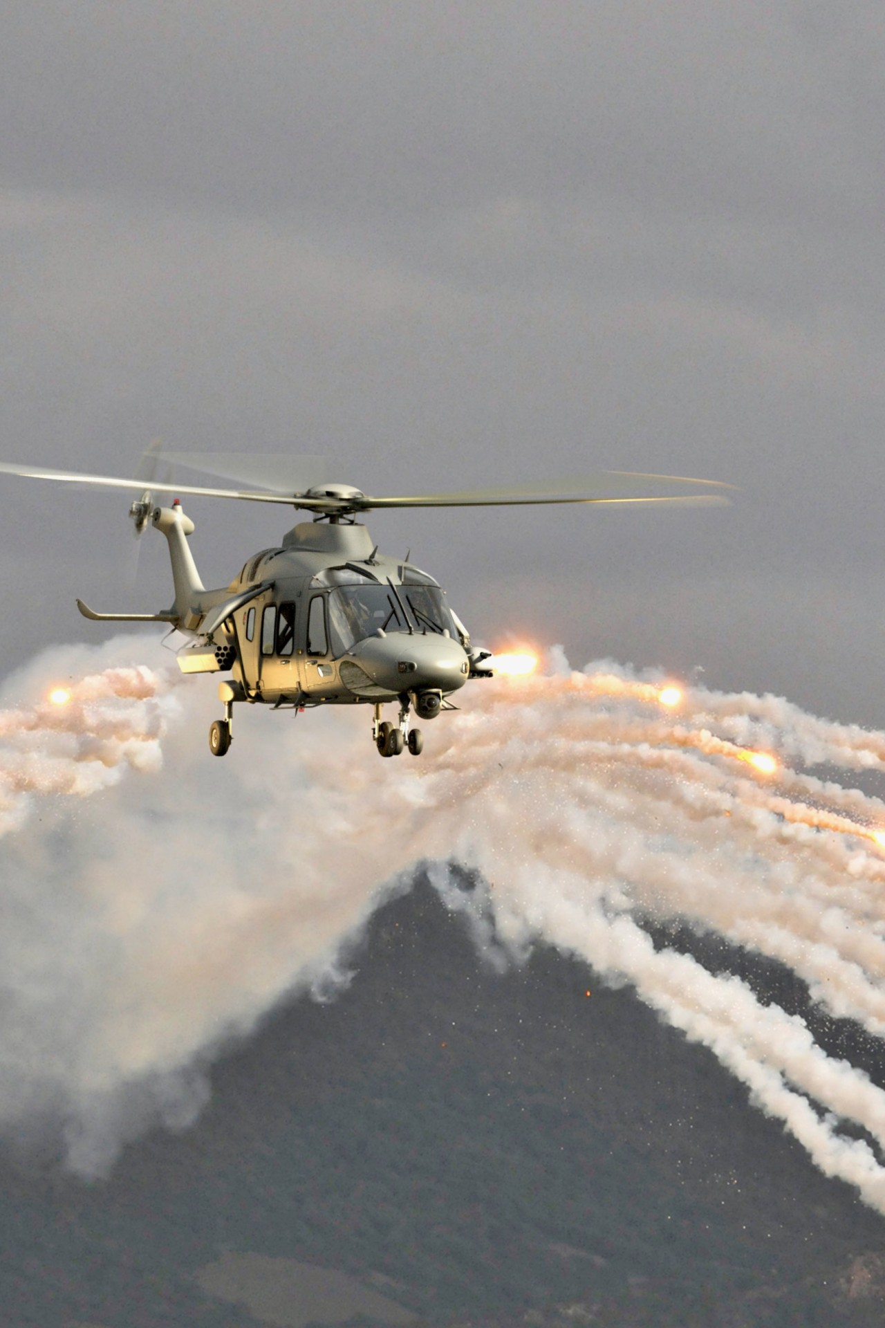 AW169M Flares