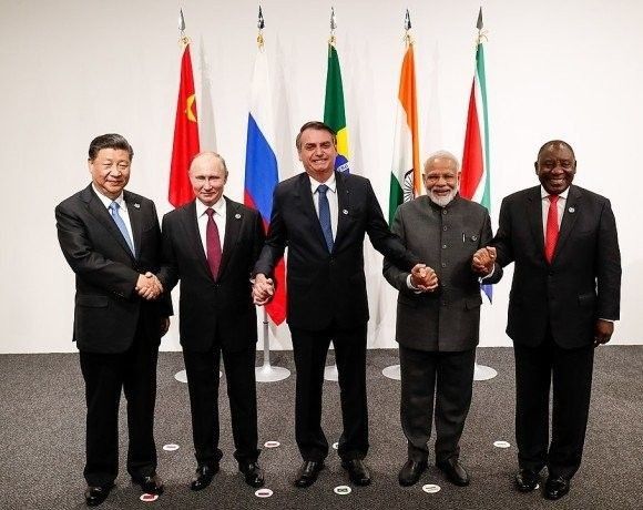 Spotkanie liderów grupy państw BRICS w 2019 r. czyli przed pandemią oraz rosyjską agresją z 2022 r.