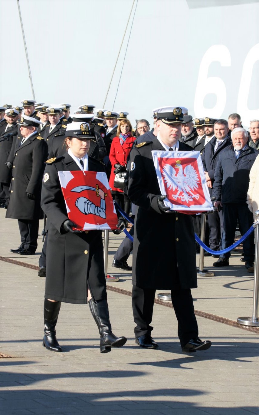 Niszczyciel min Mewa jest już Okrętem Rzeczypospolitej Polskiej [FOTO]