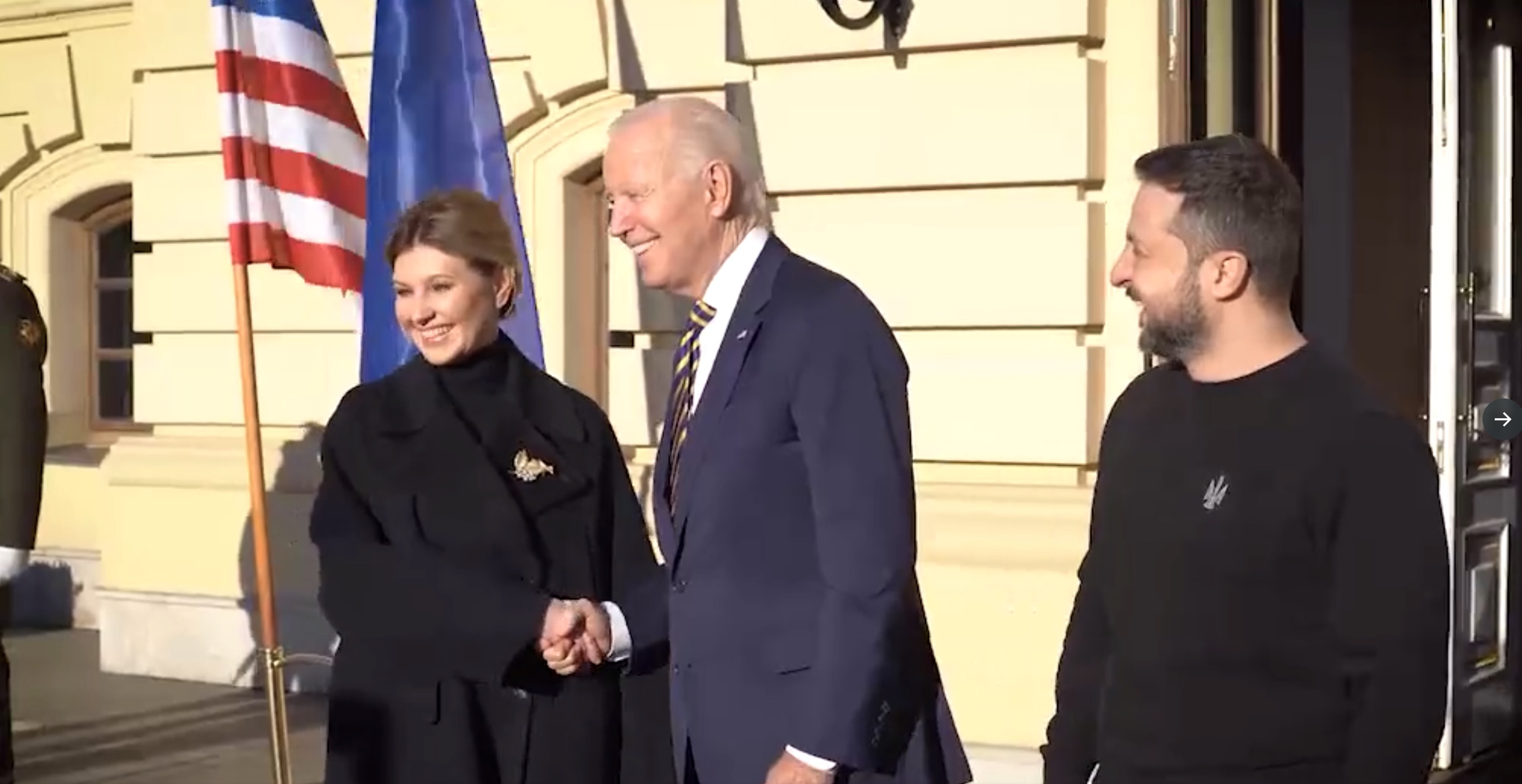 "Pierwszy Amerykanin" w Kijowie. Biden pokazuje siłę i wspiera obronę Europy [OPINIA]