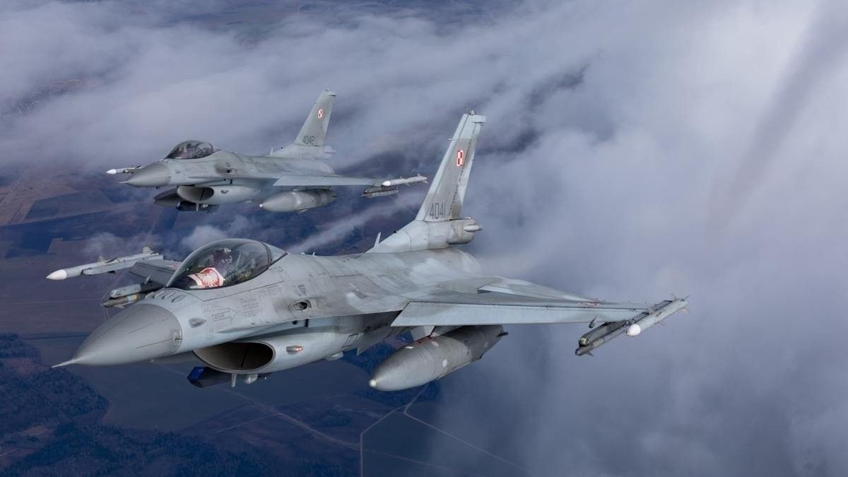 Polskie lotnictwo w stanie gotowości po rosyjskich uderzeniach na Ukrainie