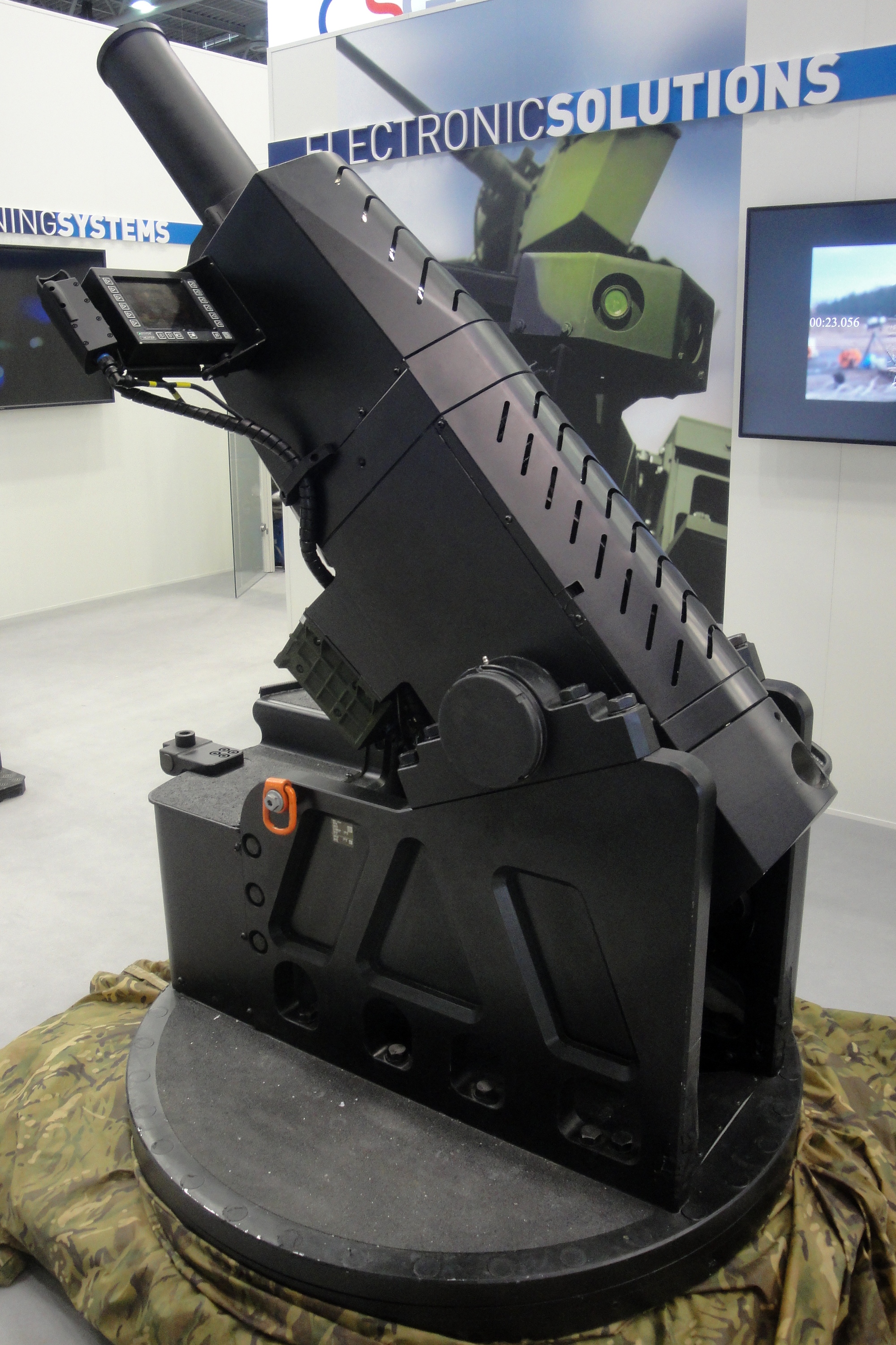 Ciężki moździerz Ragnarok na przyczepce