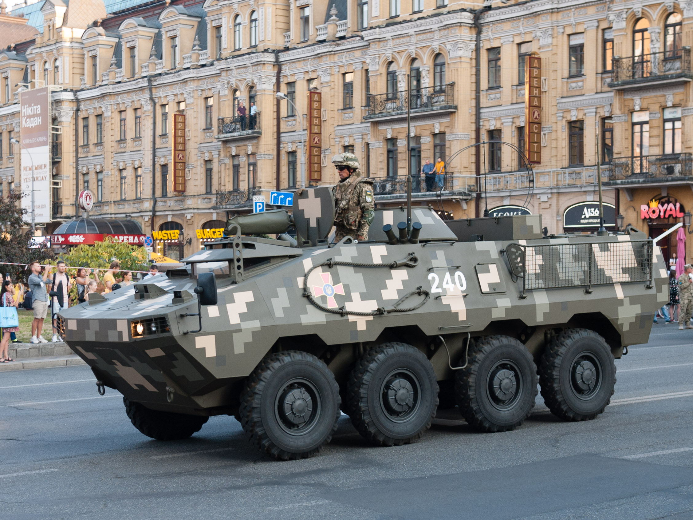 Ukraina: prototypowy transporter na froncie