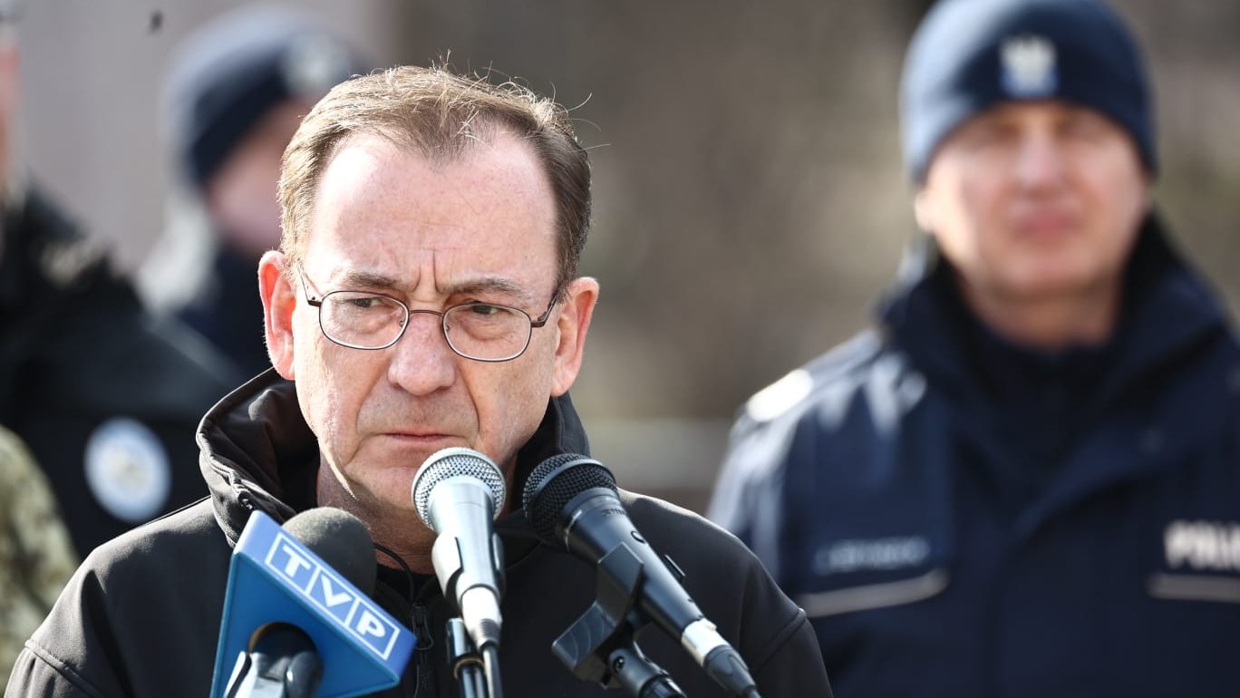 Siedem polskich radiowozów pojechało na Ukrainę