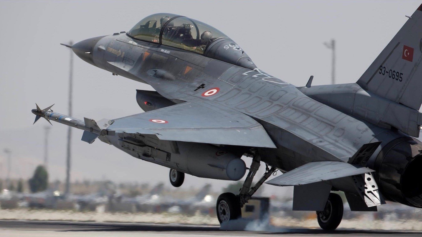 Wtorkowy przegląd mediów z Defence24.pl; Turcja już nie chce kupować F-16?; Kijów prosi o bomby kasetowe