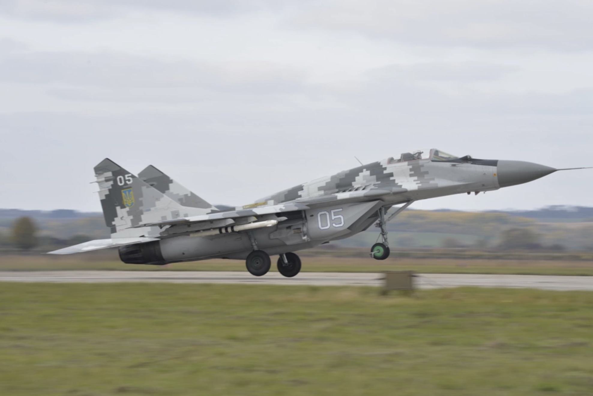 MiG-29 z amerykańskimi rakietami "zamkną niebo" nad Ukrainą?