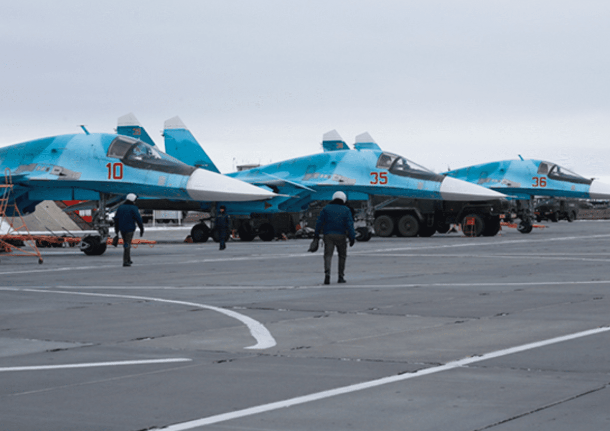 Pogrom Su-34. Rakiety uderzają w rosyjską bazę. Jest zdjęcie
