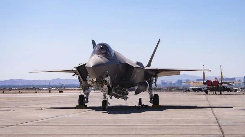 Myśliwiec F-35 przeznaczony do testów nowej generacji bomb jądrowych B61-12