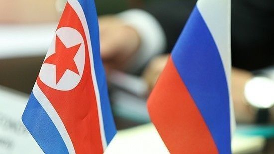 Flagi Rosji i Korei Północnej