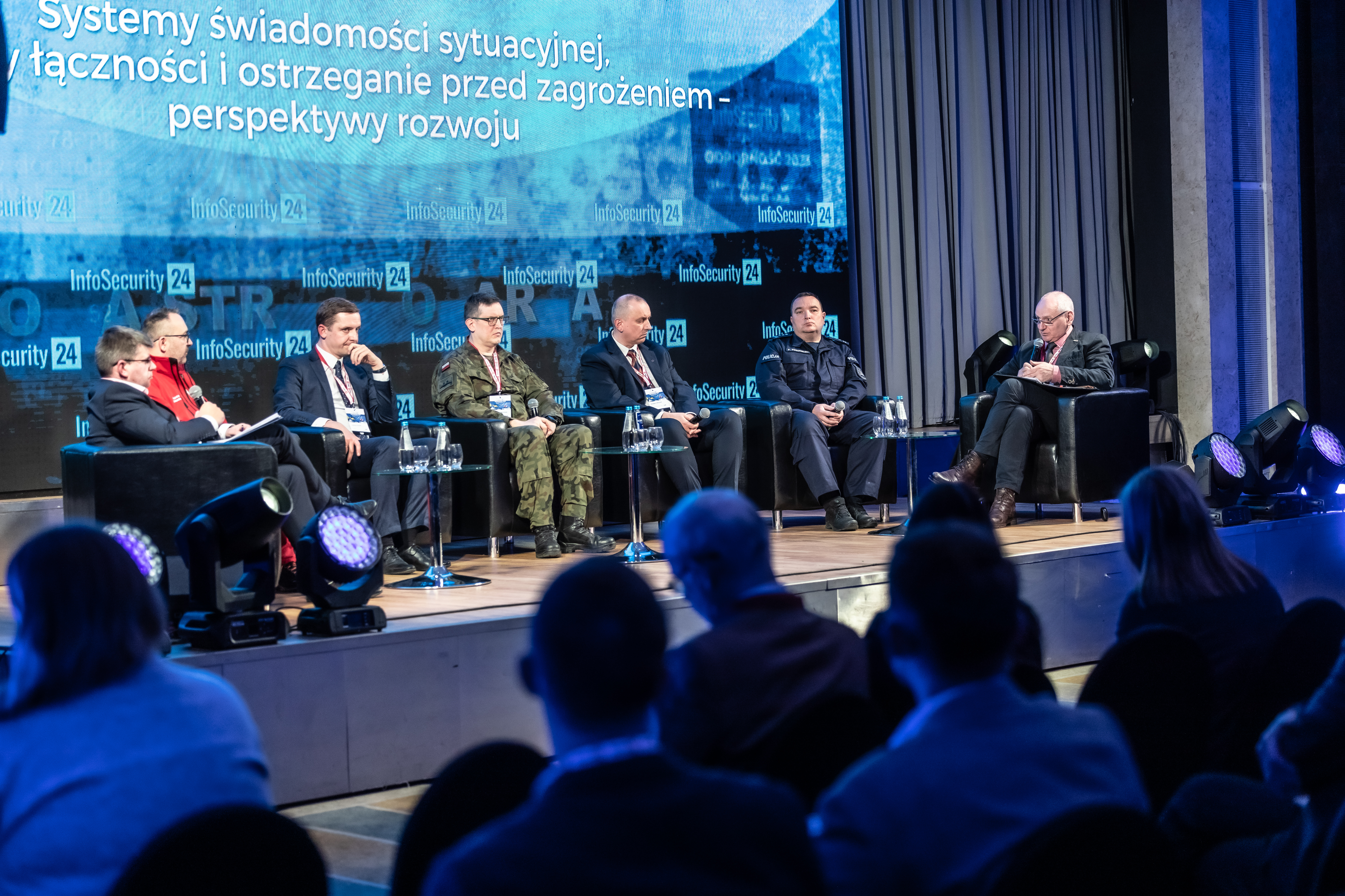 Systemy łączności a polskie służby. Możliwa jest centralna świadomość sytuacyjna?