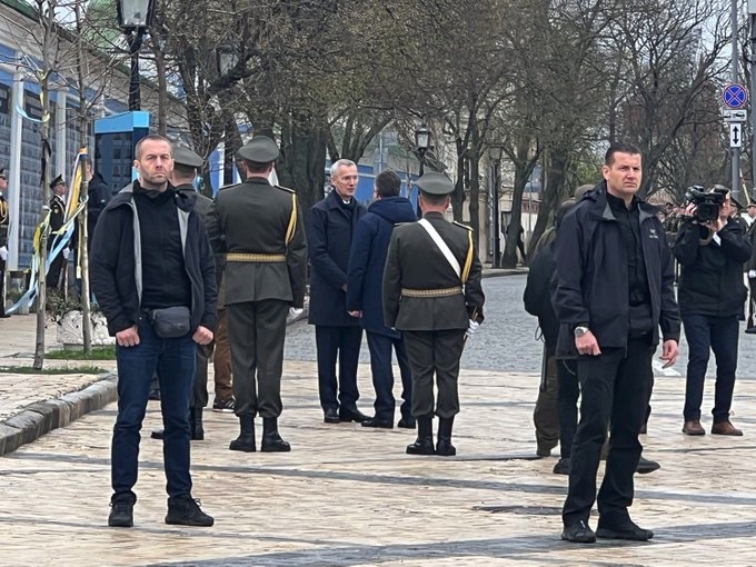NATO na Ukrainie, Stoltenberg w Kijowie