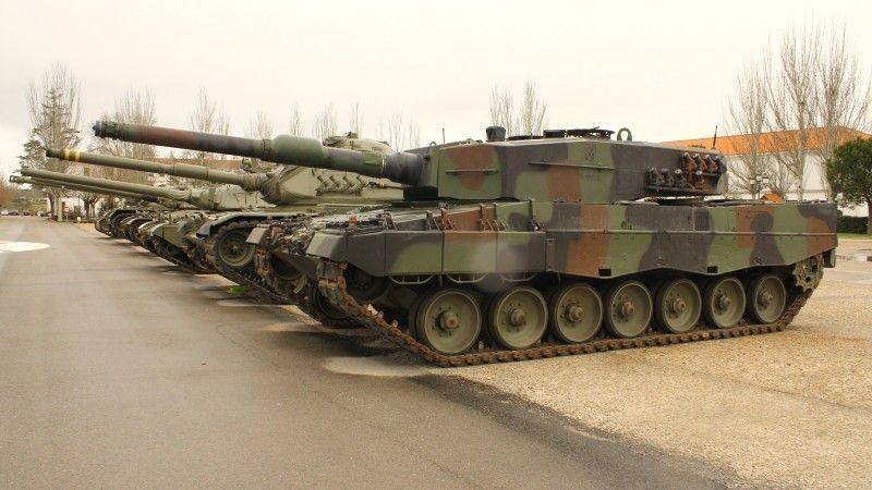 Hiszpański Leopard 2A4.