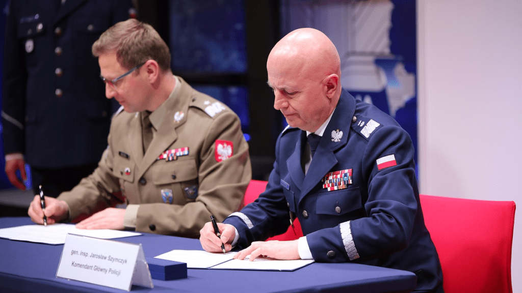 Podpisano porozumienie między DKWOC a Policją o wzajemnej współpracy