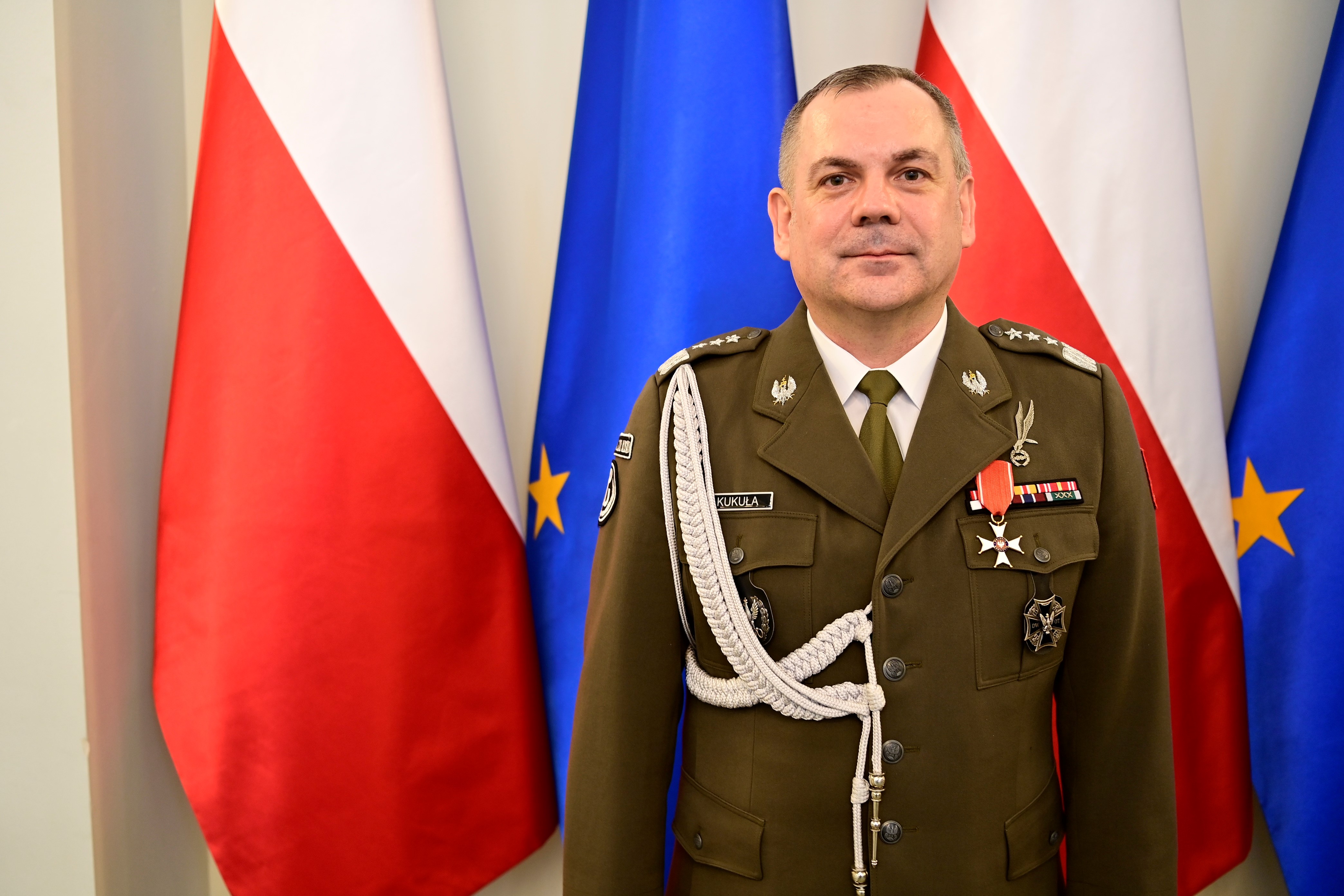 Gen. Kukuła: podział na dwa główne dowództwa - w tej chwili optymalny