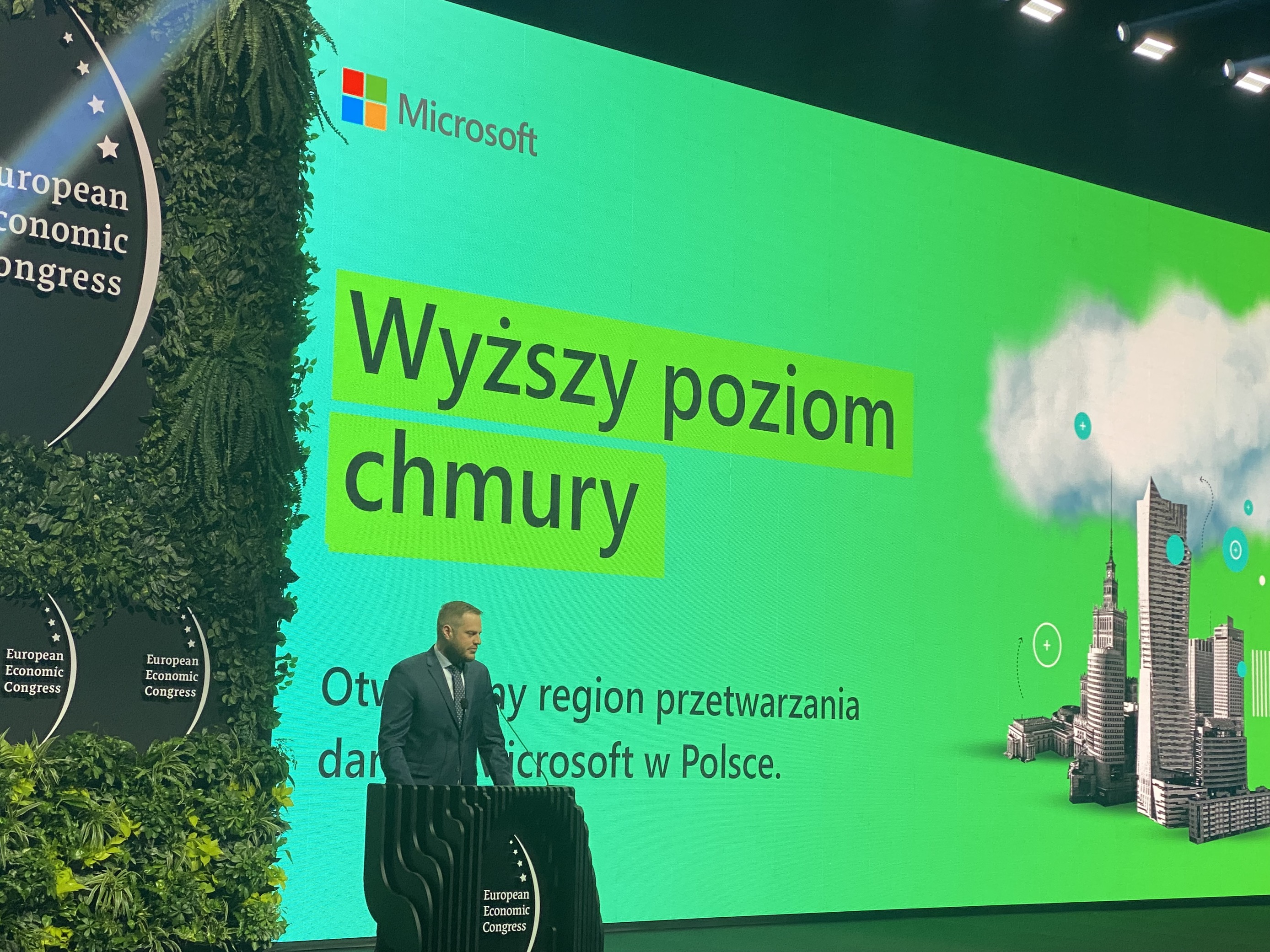 Microsoft uruchomił w Polsce region przetwarzania danych. Inwestycja o wartości miliarda dolarów