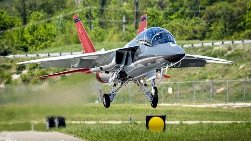 T-7 Red Hawk