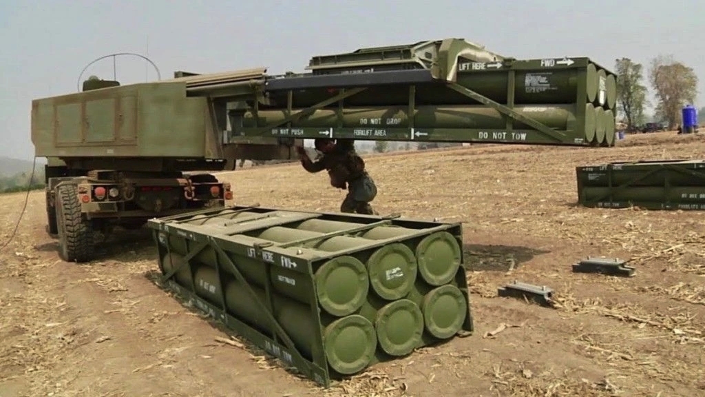 Piątkowy przegląd mediów z Defence24.pl; HIMARS polskiej produkcji? Wojna w Azji całkowicie zmieniłaby świat