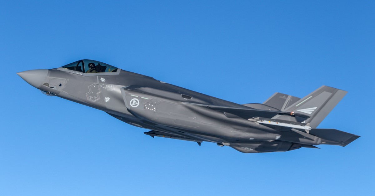 Giganci walczą o „serce” przyszłych F-35