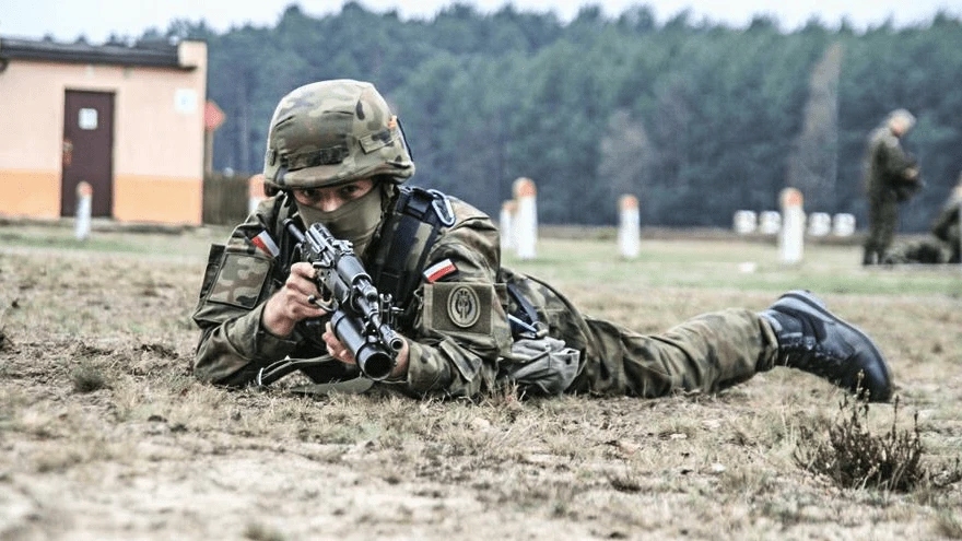 Wtorkowy przegląd mediów; Nowy model szkolenia wojskowego rezerwistów?; Białoruś przesuwa wojska na granicę z Polską