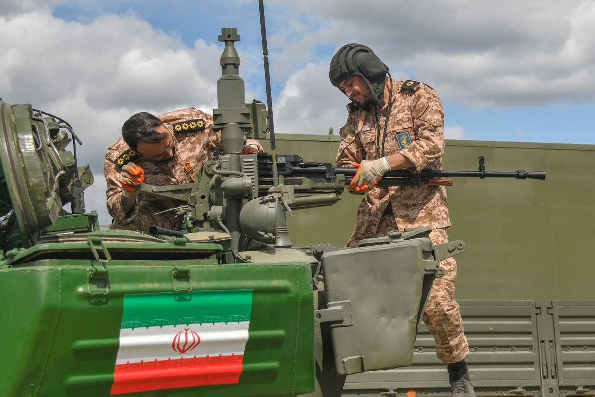 Iran i Rosja pogłębiają partnerstwo militarne