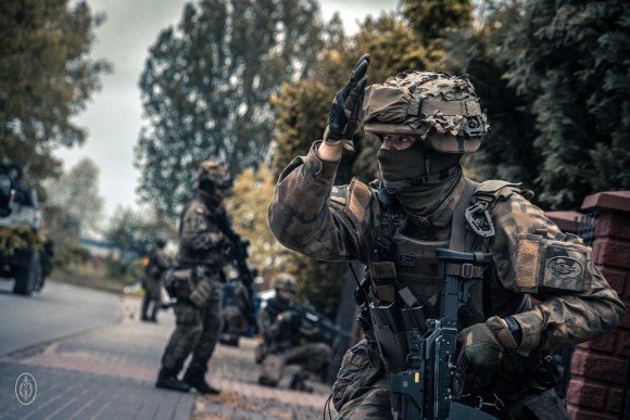 17WBZ walka w mieście wojsko polskie