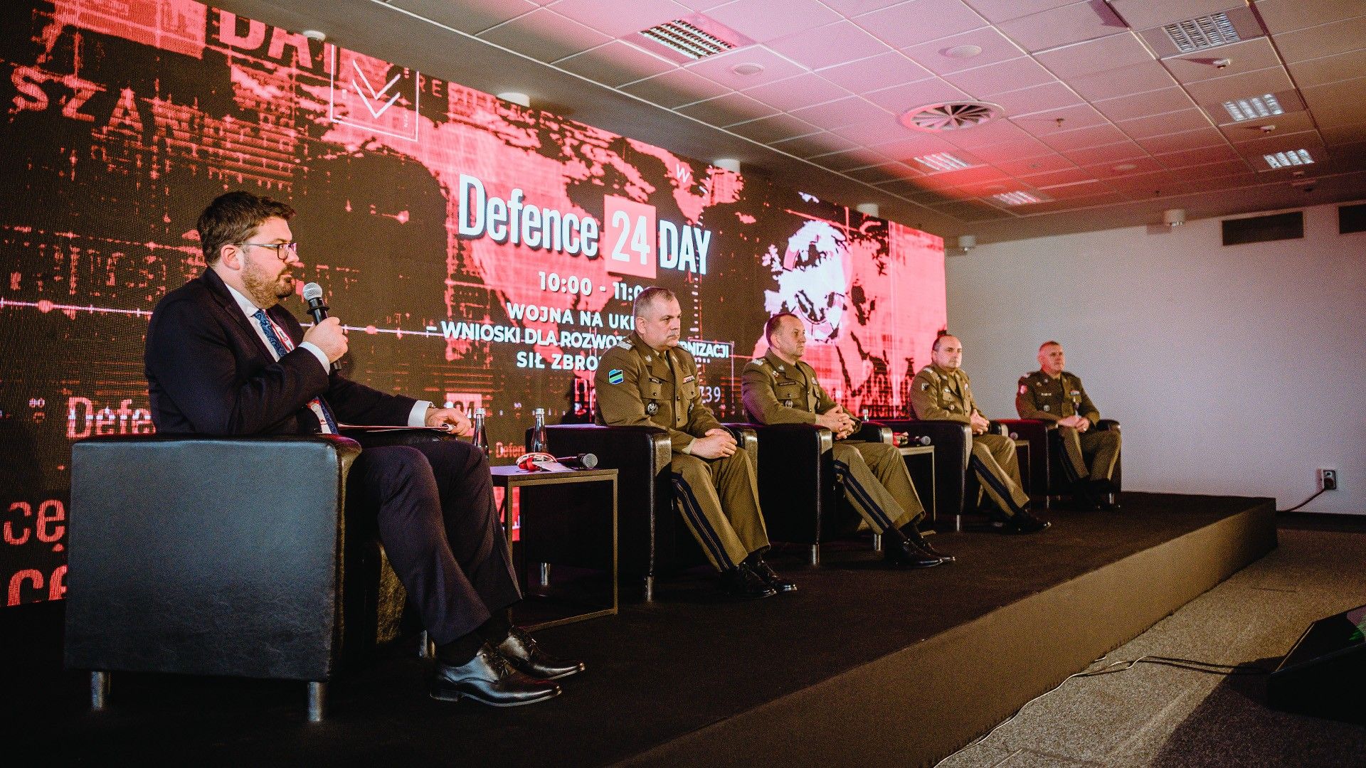 Defence24 DAY: Jak Wojna Na Ukrainie Wpływa Na Polską Armię? | Defence24