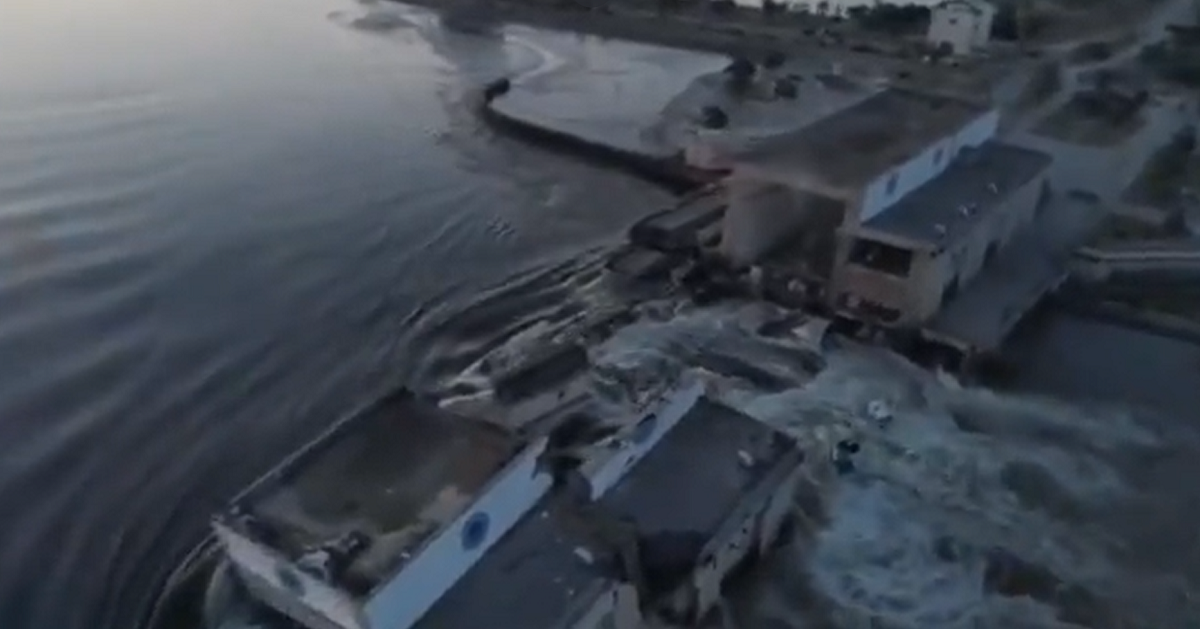 Rosja wysadziła zaporę wodna na Dnieprze. "Najprawdopodobniej największa katastrofa technologiczna"