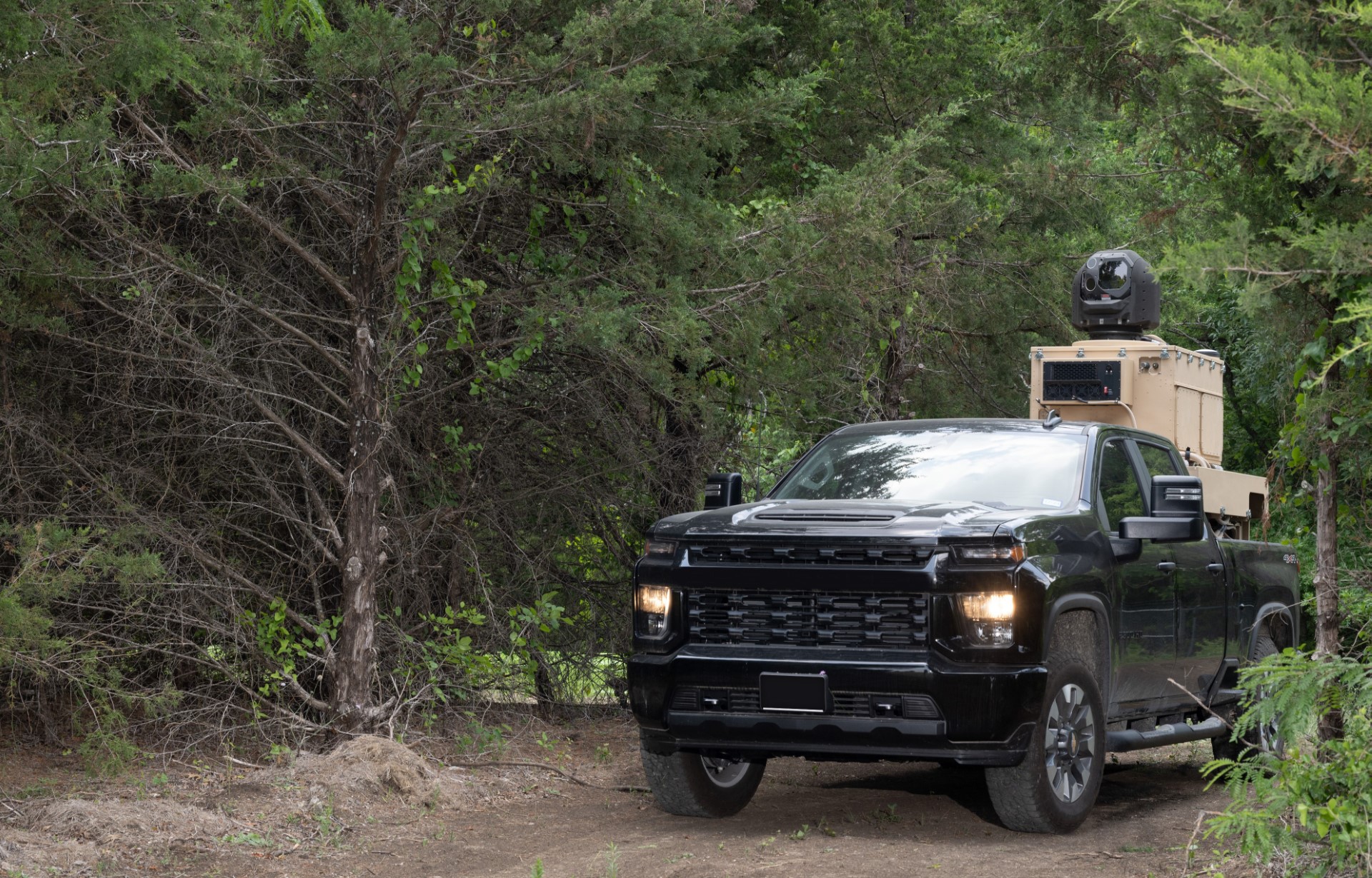 Raytheon dostarczył Siłom Powietrznym USA autonomiczną antydronowa broń laserowa