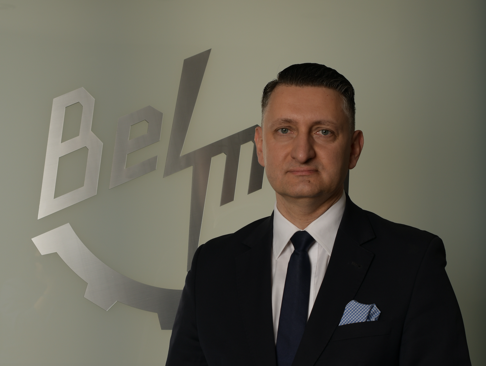 Odważni wygrywają [puścić 15 czerwca]