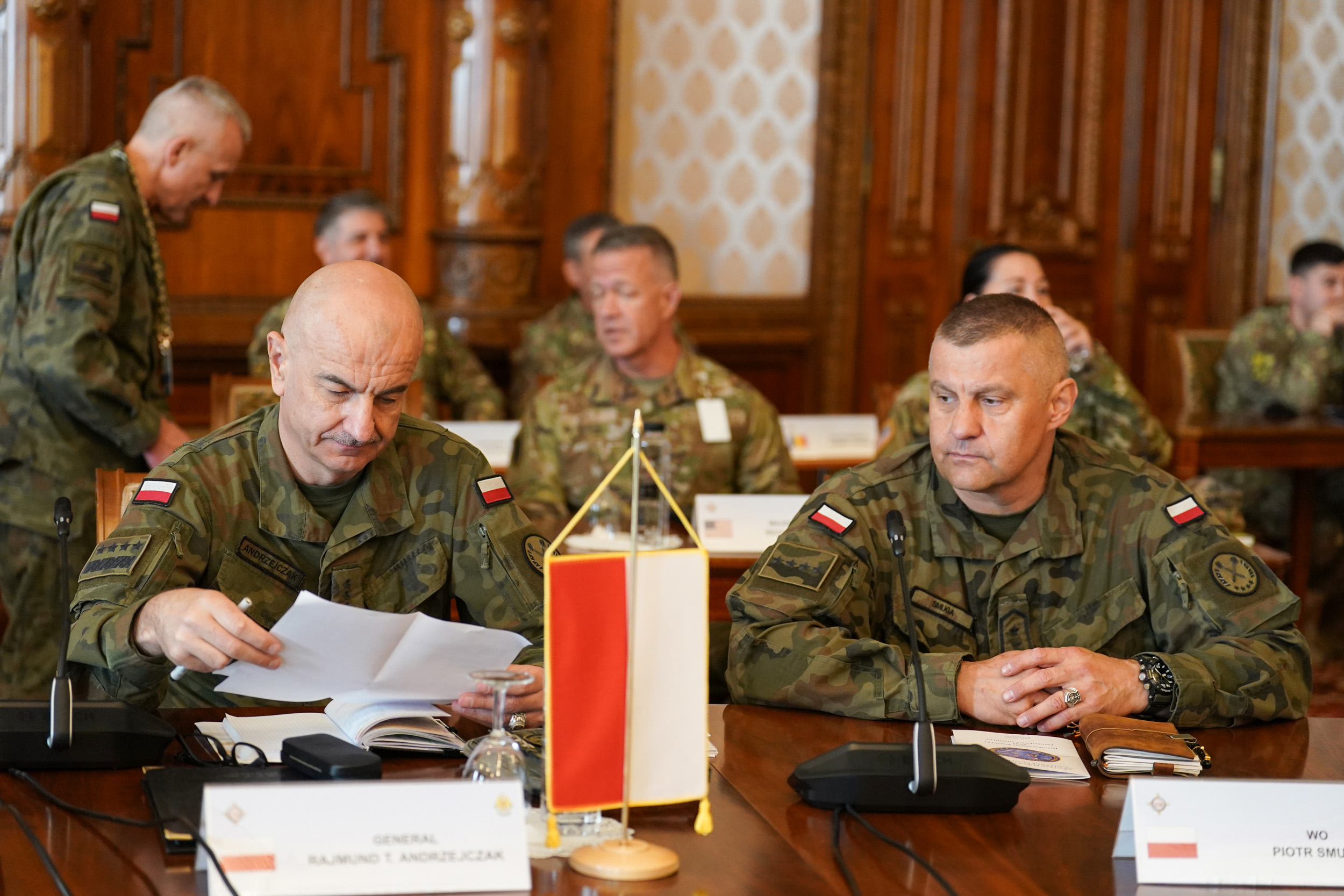 Szefowie obrony na konferencji w Bukareszcie