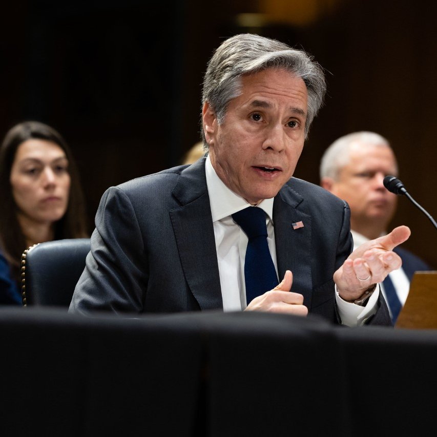 Szefowie dyplomacji USA i Chin przeprowadzili rozmowę telefoniczną