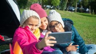 dzieci smartfon