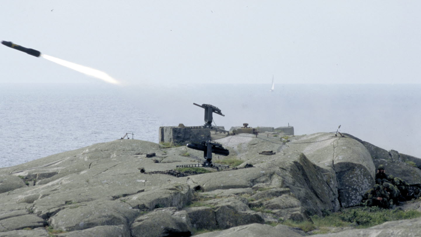 Naval Hellfire attacks Russians in Ukraine