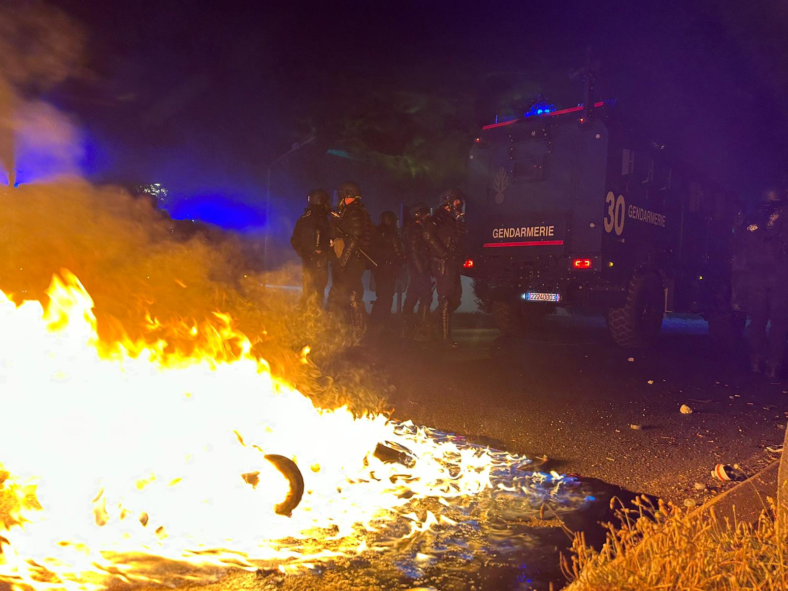 Francja: realizowane są zamieszki. Wezwania do przemocy w sieci