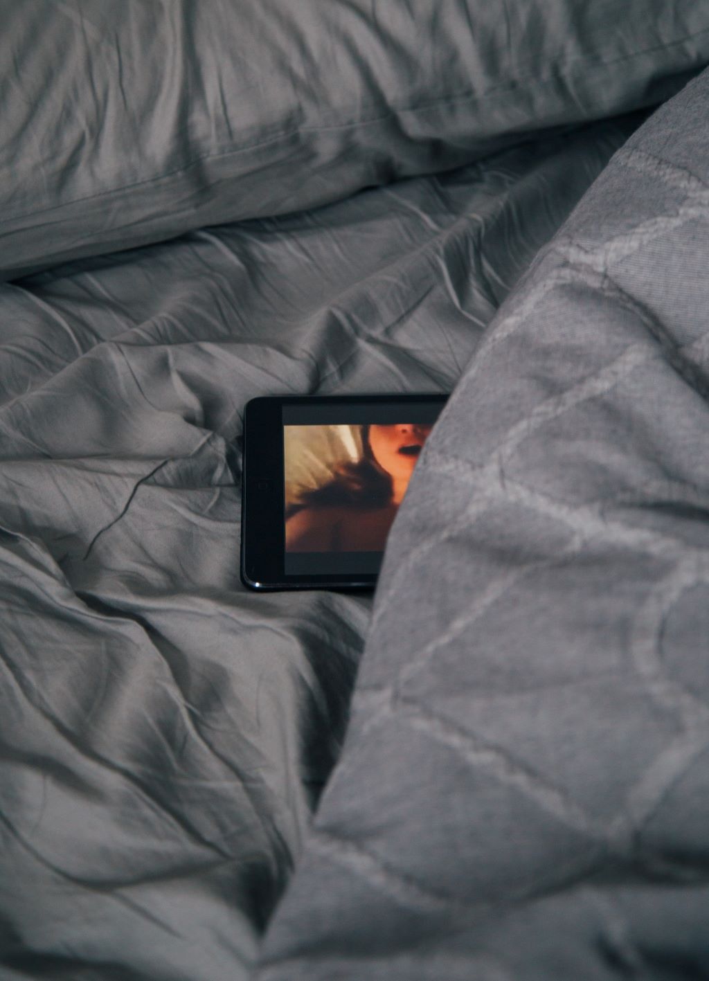 "Ustawa o porno" nie wejdzie w życie 1 września. Dlaczego?