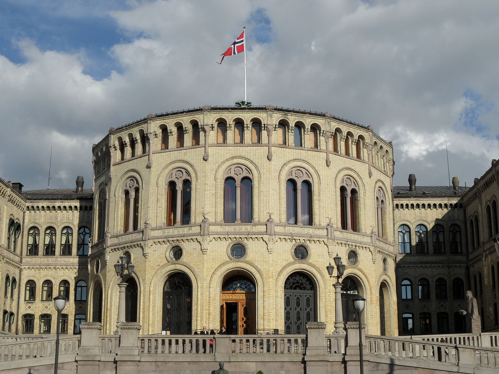 Norwegia: zhakowano ministerstwa