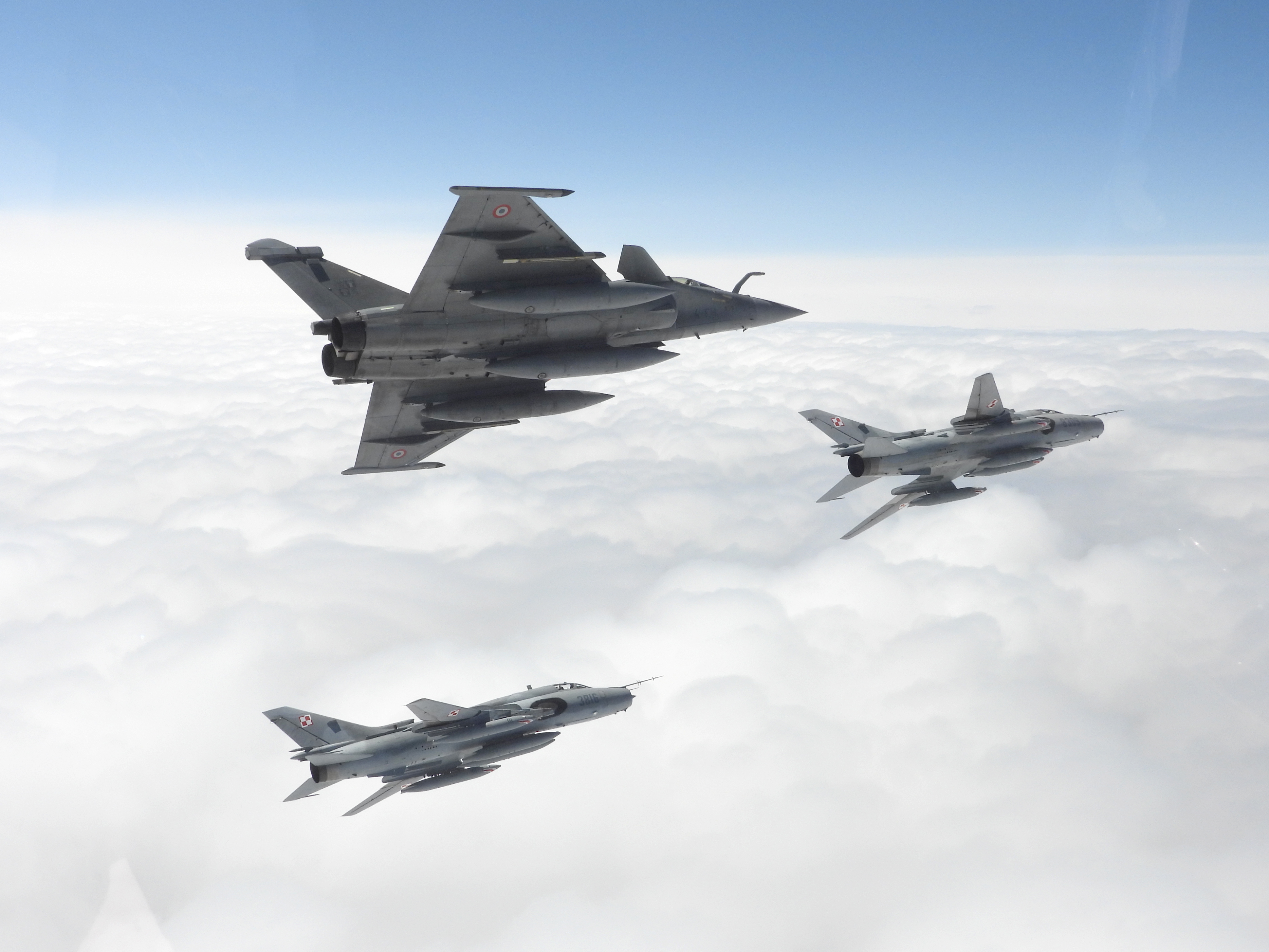 Polskie Su-22 z francuską eskortą