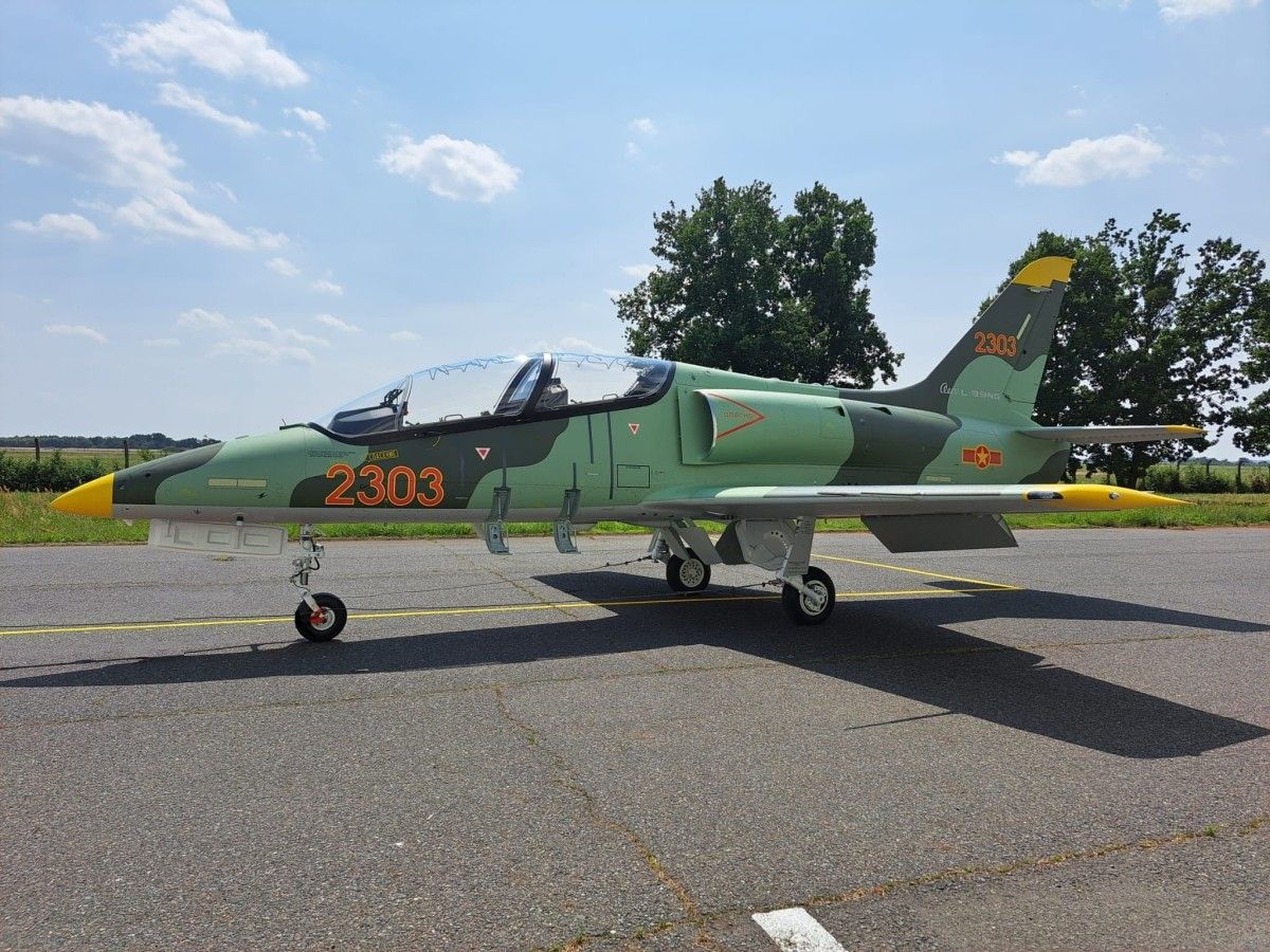 Czech Military Jet maker With Record