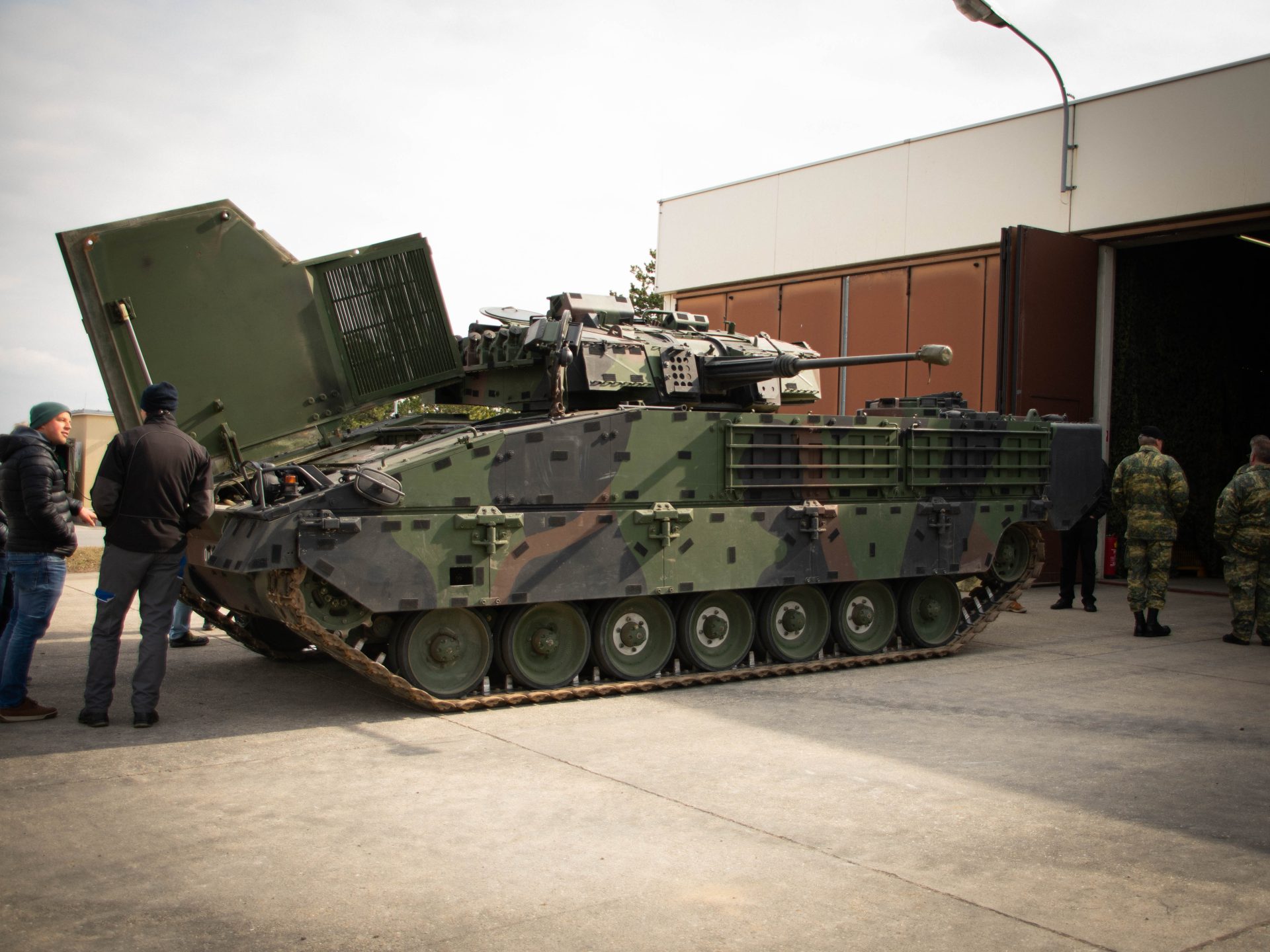 Austria zmodernizuje swoje bojowe wozy piechoty