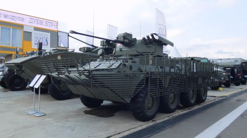 Podobny pancerz dodatkowy do tego na rosyjskim BTR-82A zademonstrowano podczas wystawy Armia 2021 na BTR-82 którego system wieżowy uległ wymianie na ten pochodzący z BMD-2M.