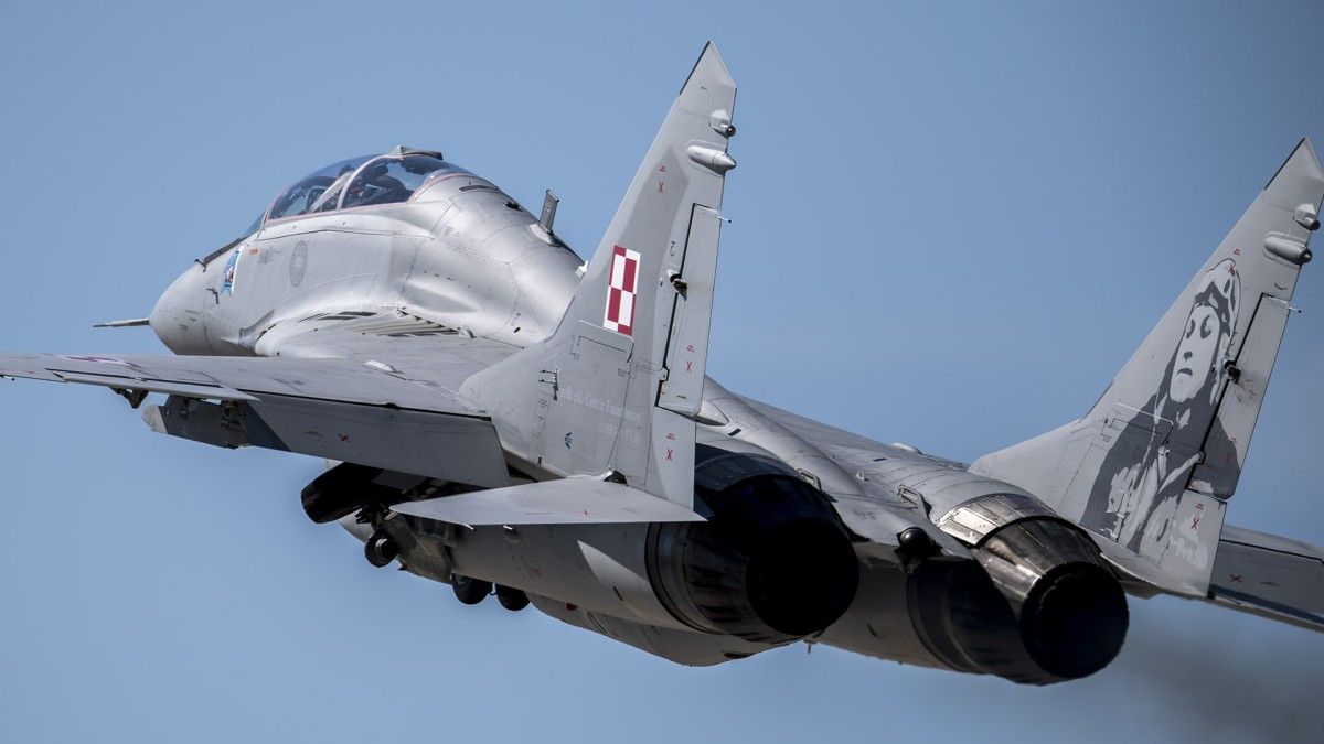 Poland ties Ukraine's EU accession to resolution of Bandera legacy, refuses to transfer MiG-29 jets