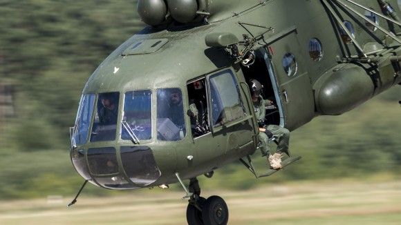 Mi-8, śmigłowiec, defilada Wojska Polskiego