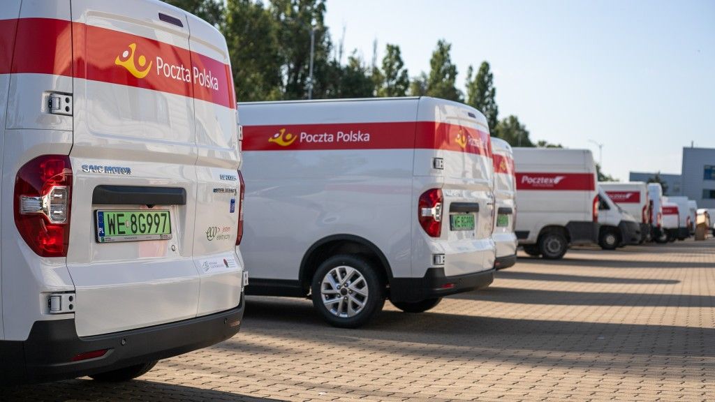 Samochody Poczty Polskiej z zeroemisyjnej floty