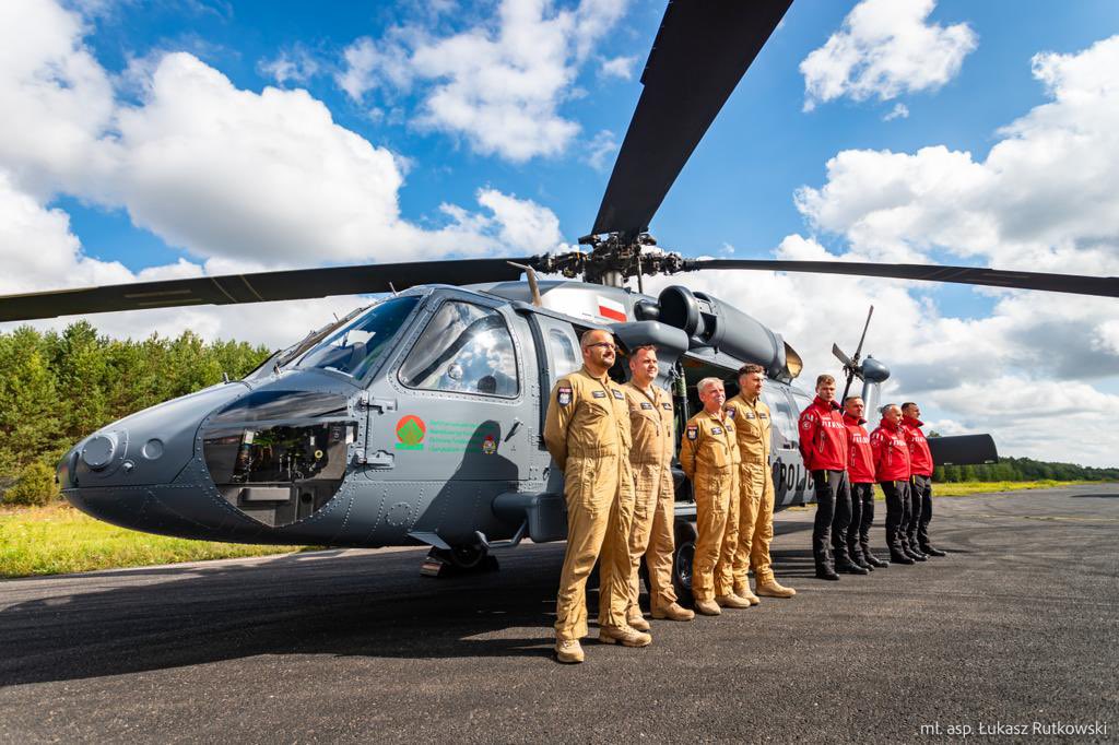 "Pierwszy śmigłowiec ratowniczy w PSP" odebrany i już bierze udział w ćwiczeniach
