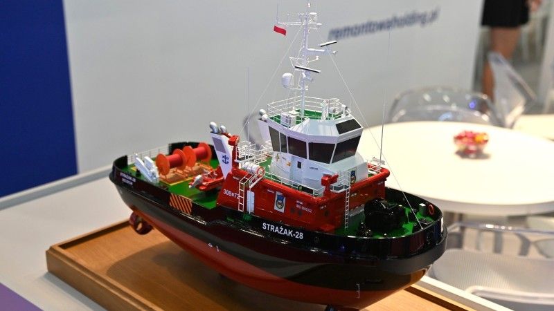 Model statku pożarniczego „Strażak-28”