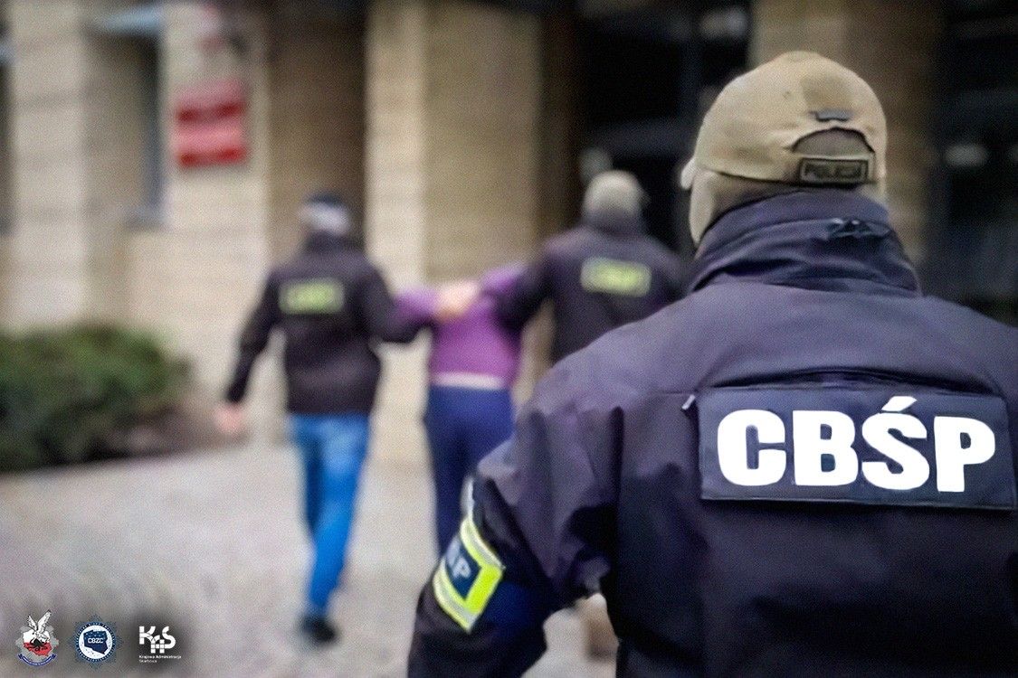 Kradli samochody na Zachodzie i sprzedawali je w Polsce. 19 osób stanie przed sądem