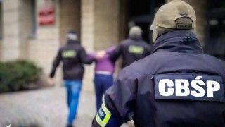 Akcja KAS, CBŚP i cyberpolicji w efekcie której rozbito gang narkotykowy
